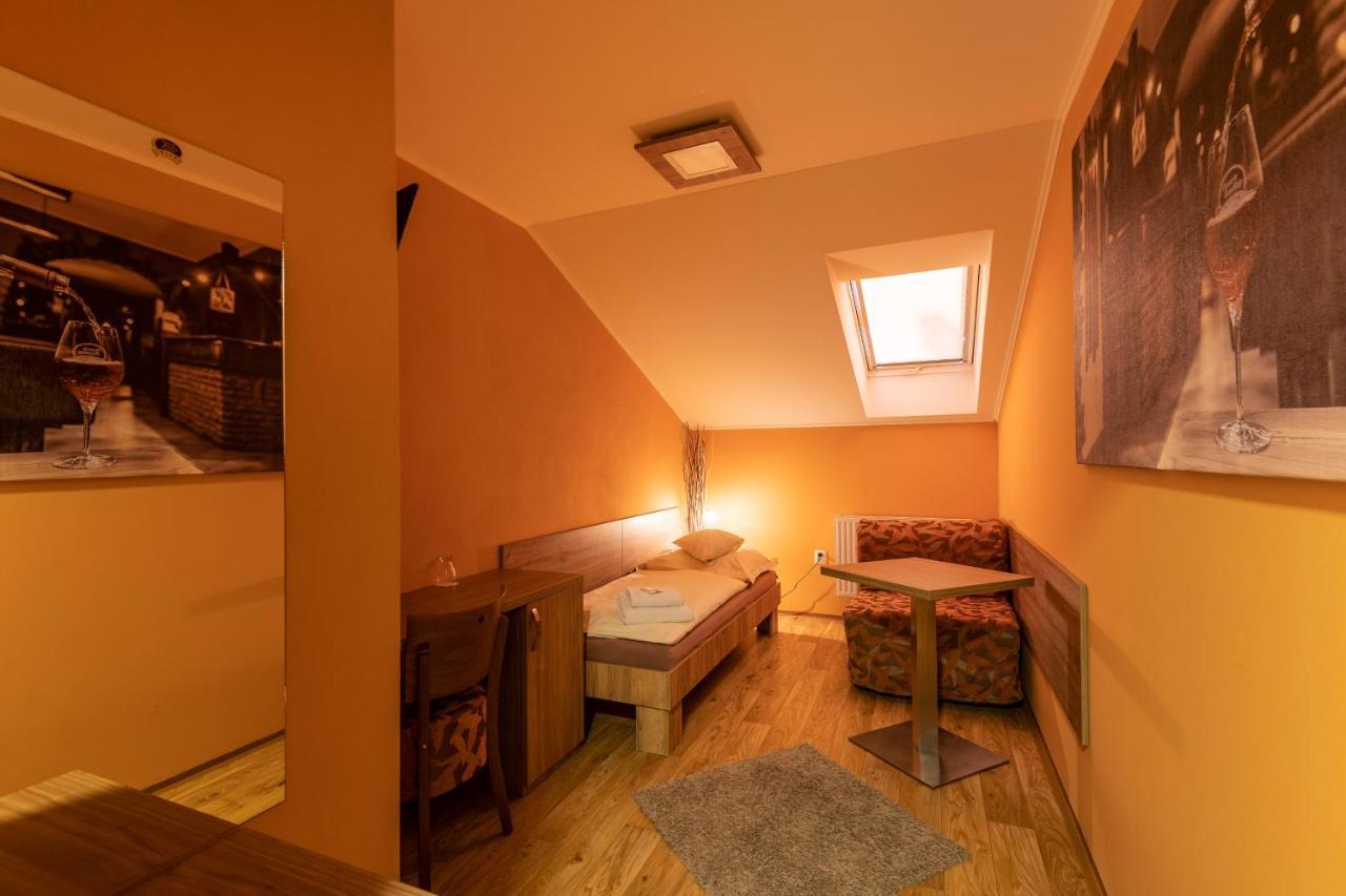 Penzion Hluk Extérieur photo